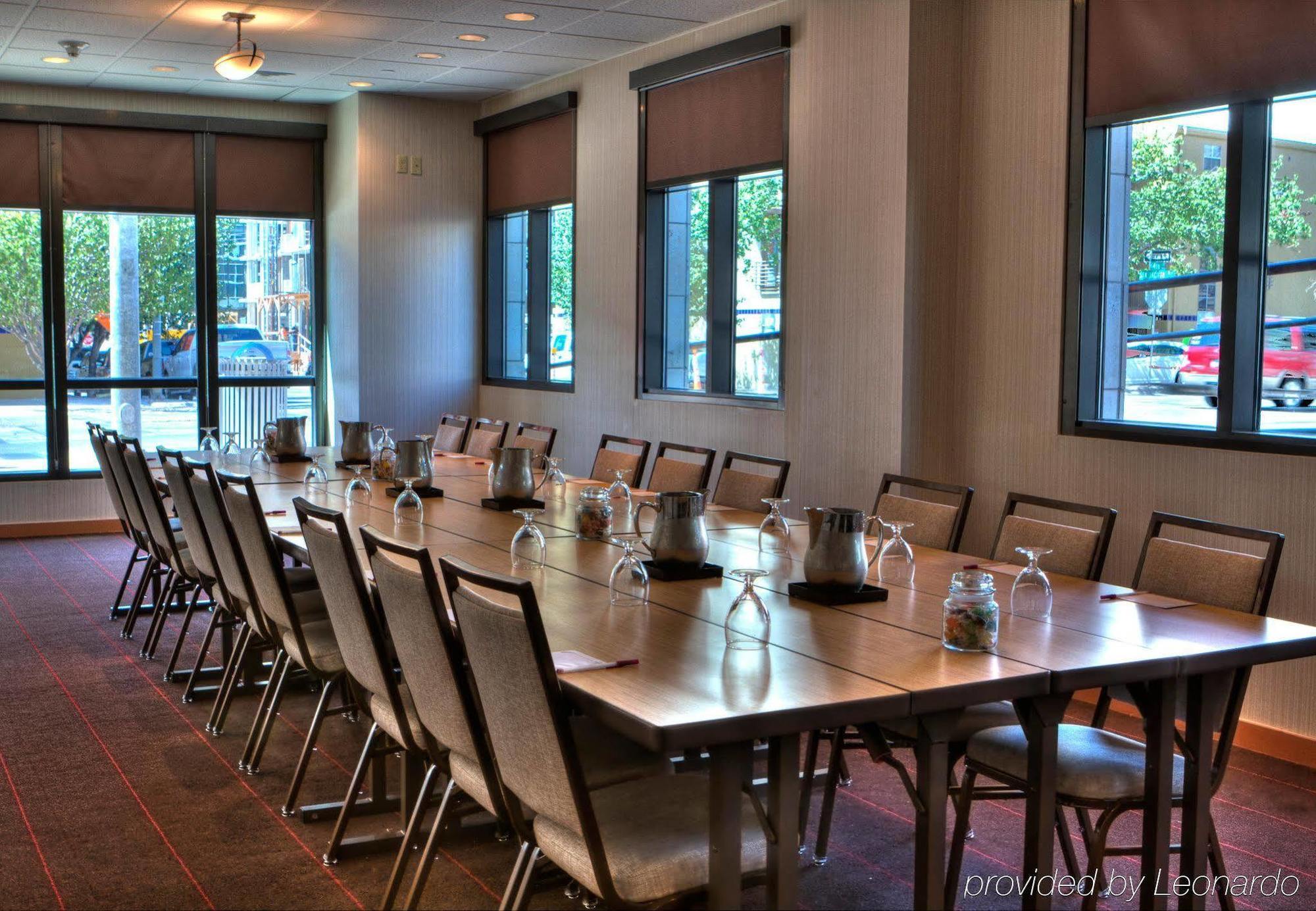 מלון Courtyard Austin Downtown/Convention Center מראה חיצוני תמונה